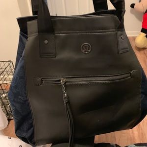 Lululemon bag
